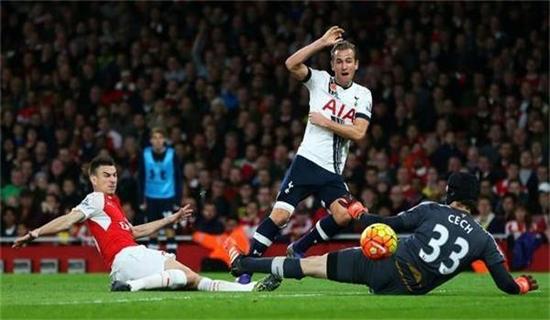 面前不退缩 面前不退缩