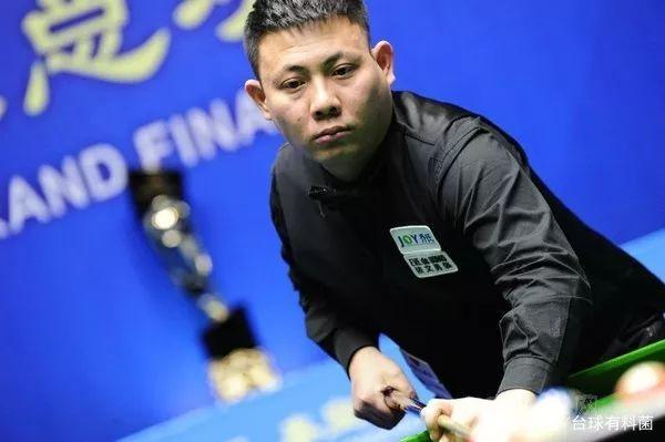 赛中脱颖而 赛中脱颖而