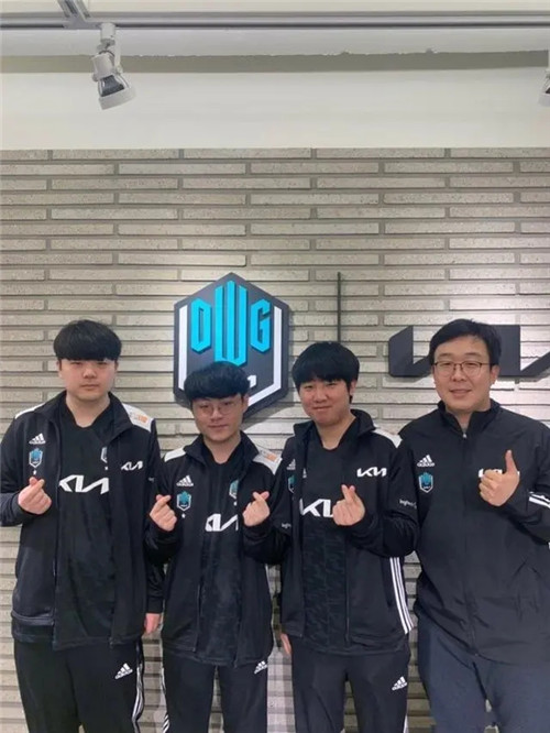 填补这块 填补这块