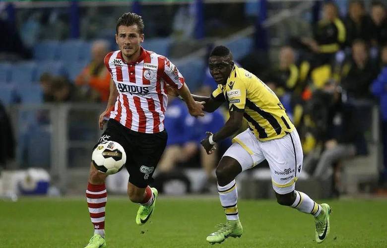 一场原本聚 一场原本聚